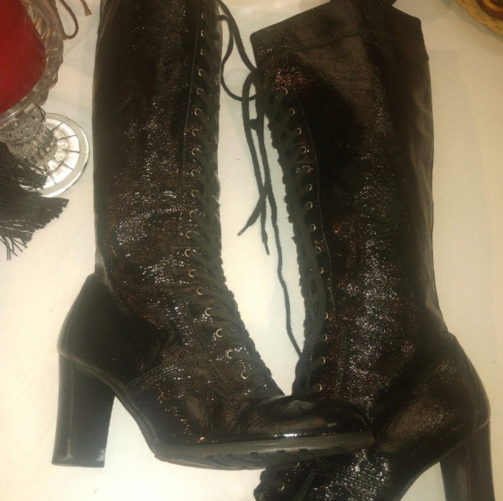 Stuart Weitzman gothic boots - Picture 10 of 16